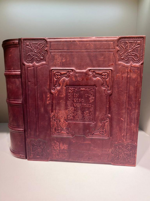 Книга -бар хрустальный штоф + 6 рюмок In vino veritas