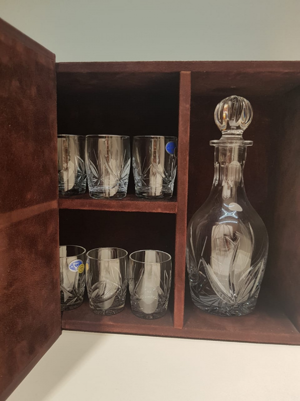 Книга -бар хрустальный штоф + 6 рюмок In vino veritas